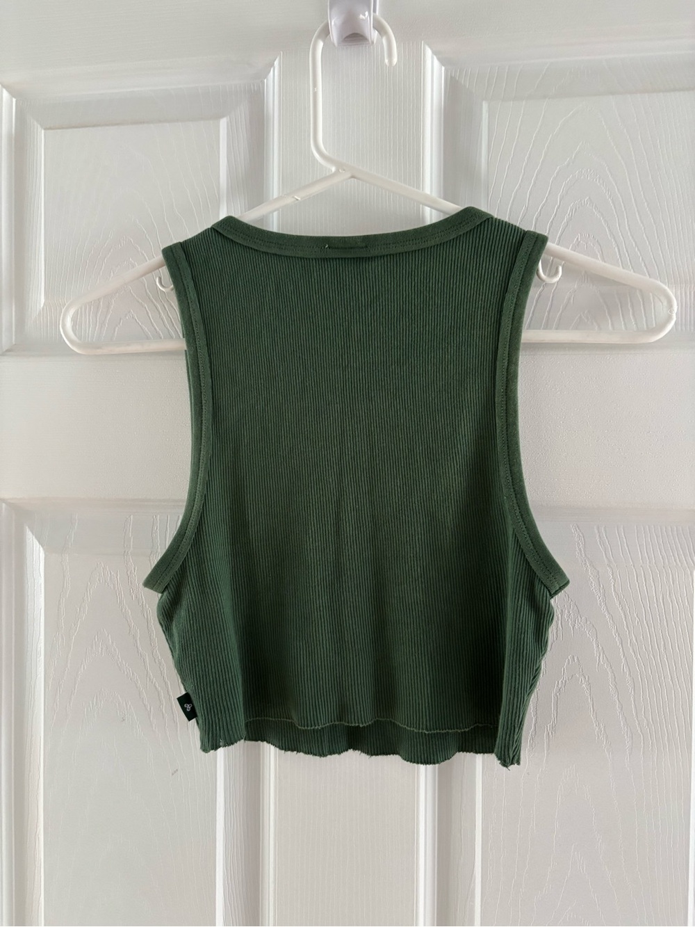 TNA Green Ribbed Cropped Tank - Picture 2 of 2